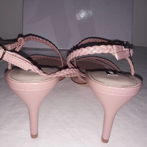 FOR @dogmommy3 NIB Nine West Game 2 Strappy Sandals 9M - Picture 3 of 4